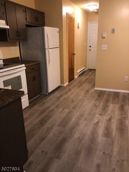 Building Photo - 15 ROUTE 206
