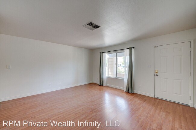 Building Photo - 3 br, 2 bath House - 941 E. Halifax Street