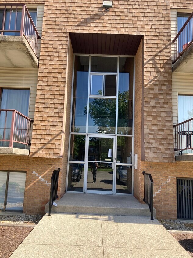 6601 Hearne Rd Unit 62, Cincinnati, OH 45248 Condo for Rent in