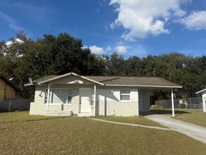 Building Photo - 903 Parkwood St