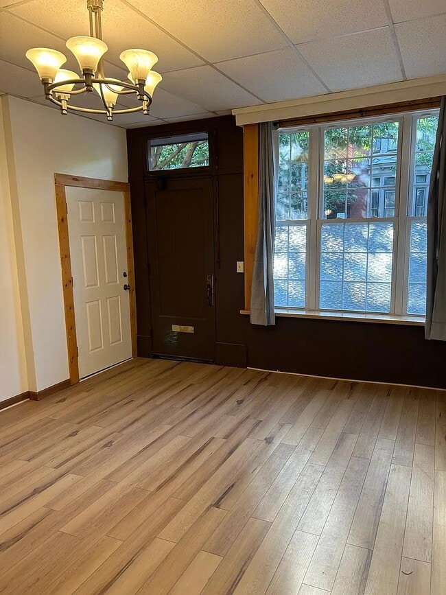 Living Room/Front Door - 181 4th St