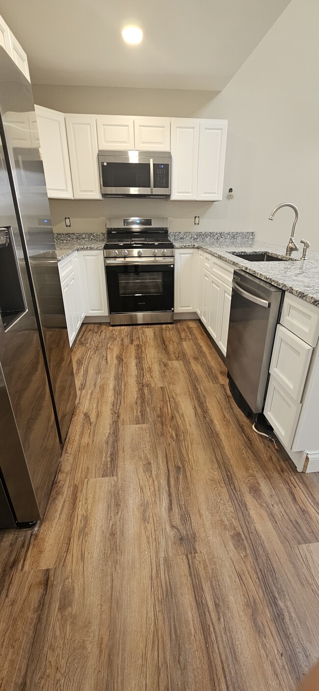 Building Photo - 5 Brandywine Ct