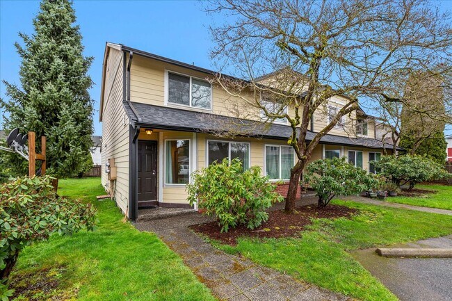 Foto del edificio - Monroe End Unit Townhome Unit A