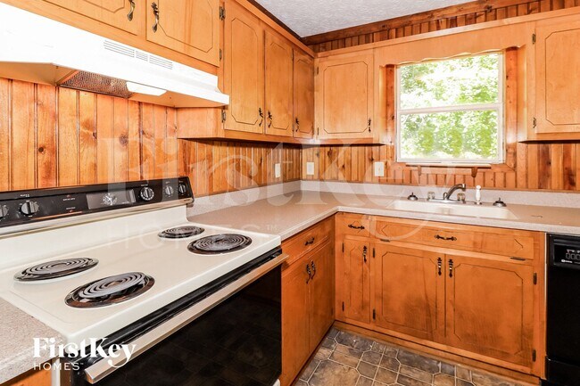 Foto del edificio - 115 River Trace Dr