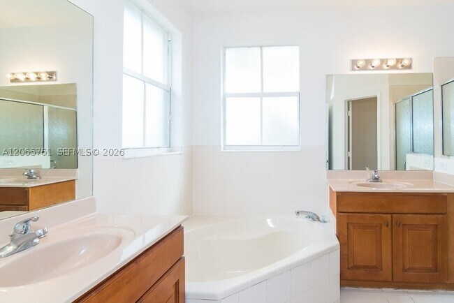 Foto del edificio - 9141 SW 152nd Ct