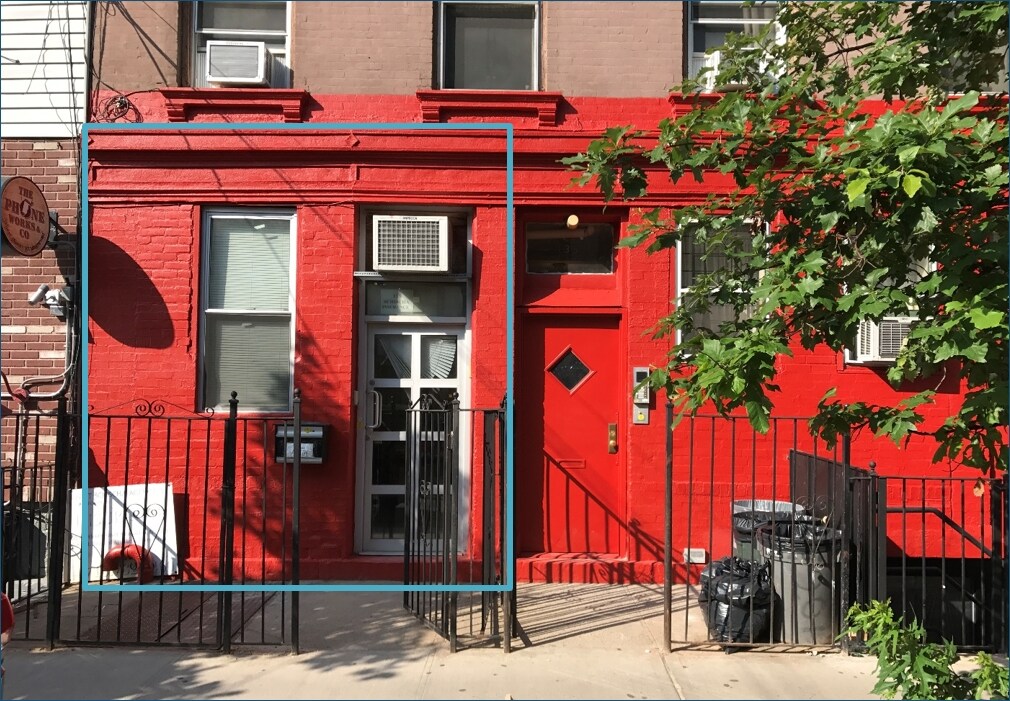 Foto del edificio - 135 N 6th St