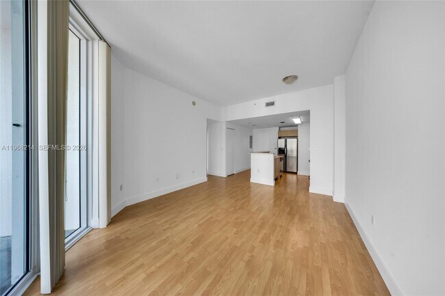 Foto del edificio - 350 NE 24th St