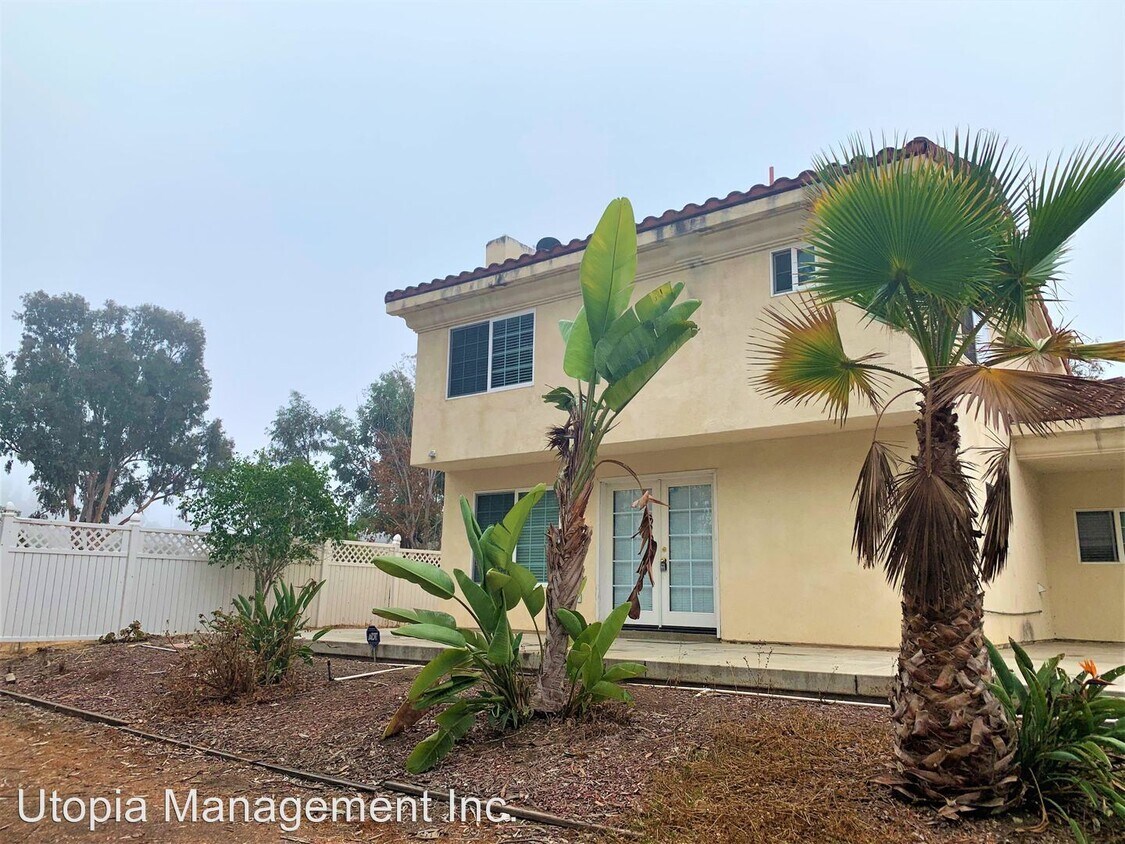 1160 Branding Iron Dr, Vista, CA 92081 Room for Rent in Vista, CA