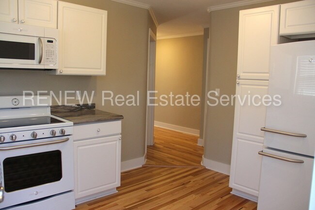 Building Photo - 1713 Luton St