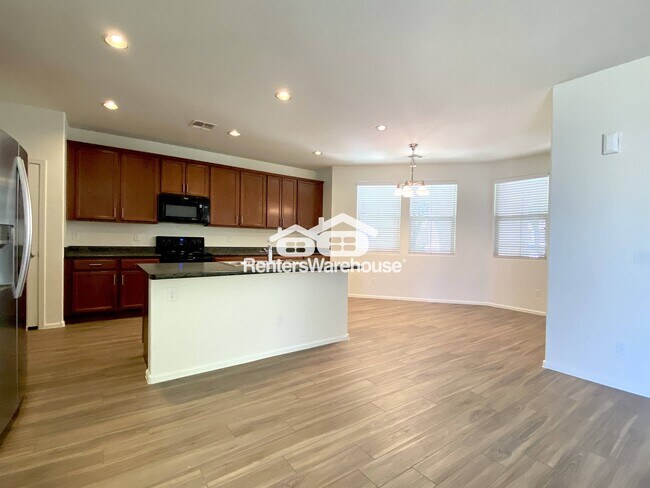 Foto del edificio - 4149 E Devon Dr