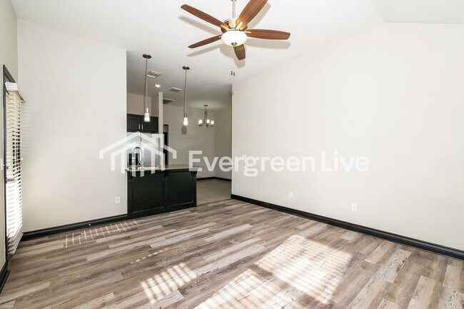 Foto del edificio - 10512 NW 35th St