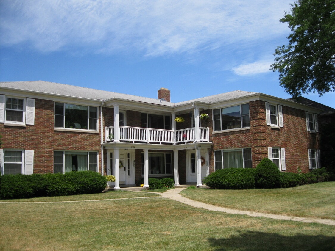 Primary Photo - 9320 W North Ave