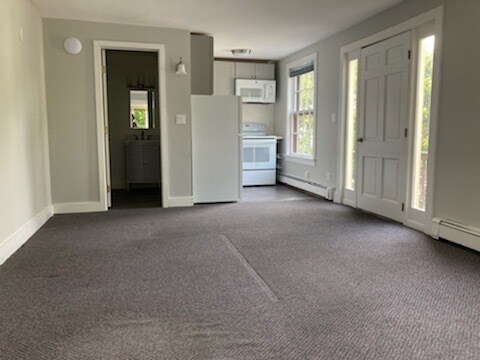 Living space/Kitchen - 5 Main St