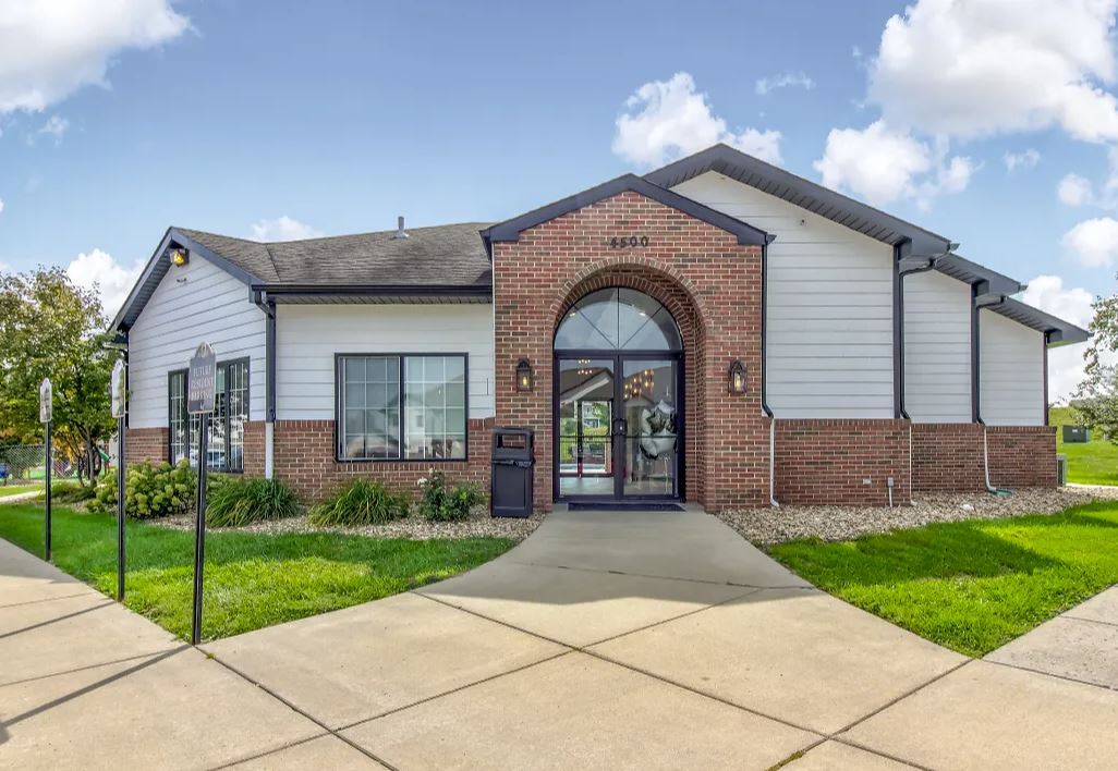 Fox Run Apartments - Lawrence, KS 