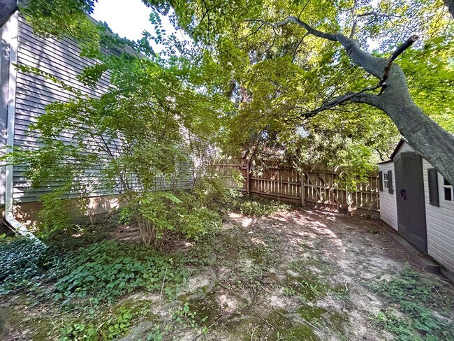 Foto del edificio - 940 Corwin Rd