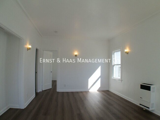 Foto del edificio - Great 1 Bedroom Apartment in Historical Wi...