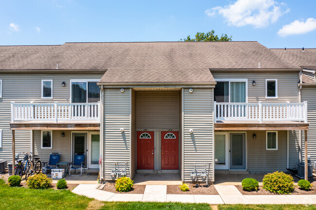 2BR 1BA 690SF 2nd Floor Entrance - Pioneer Woods