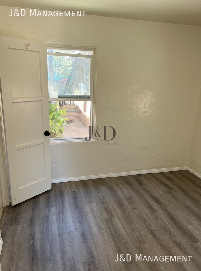 Foto del edificio - 3084 Webster Ave