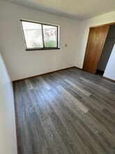 Building Photo - 103 Crestview Dr