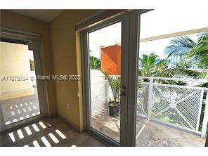 Foto del edificio - 1005 8th St