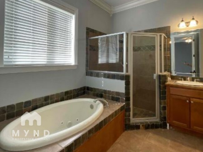 Foto del edificio - 687 Flag Cir