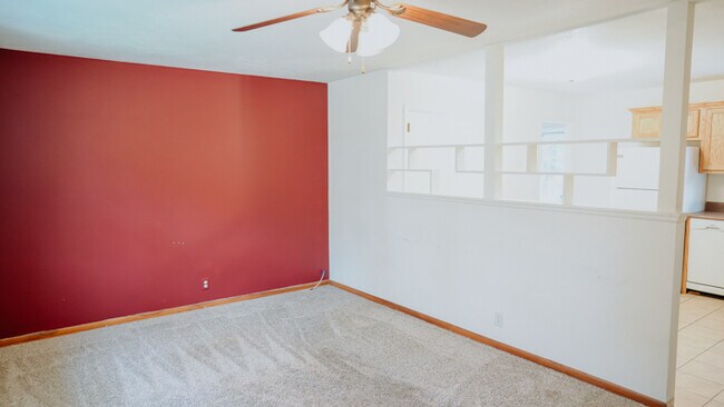 Building Photo - 5517 N 61st St