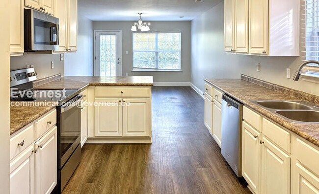 Foto del edificio - 15972 Trey Hughes Dr NW