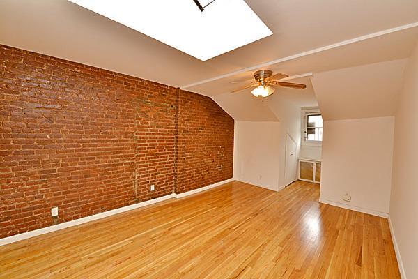 Primary Photo - 180 Bleecker Street