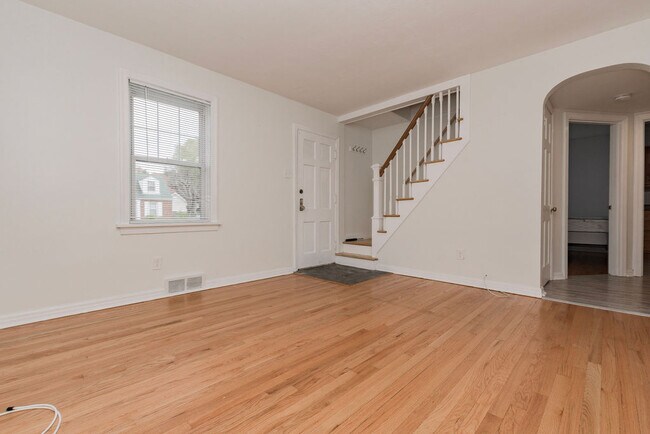 Building Photo - 2741 Granda Dr