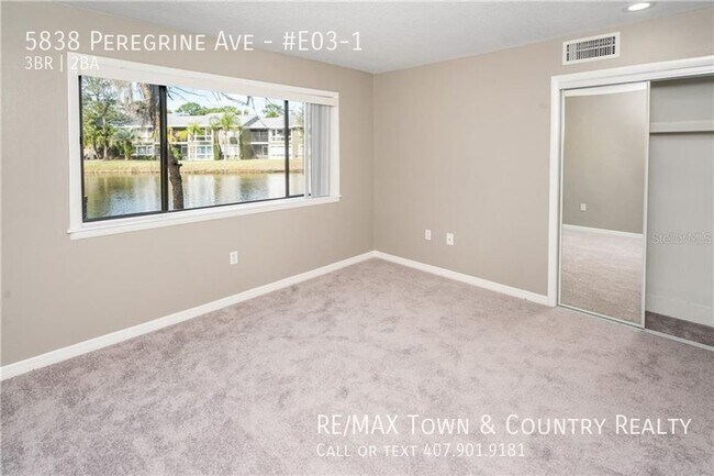 Building Photo - Windhover Lakefront Condo near Universal S...