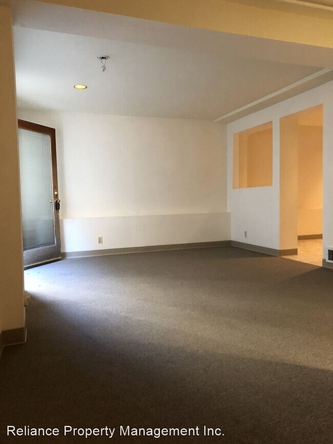 Building Photo - 1505 SW 14th Ave