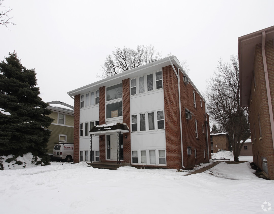 Primary Photo - 1419 B St