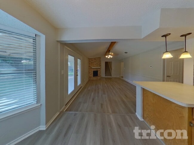 Building Photo - 8033 Berrybrook Dr