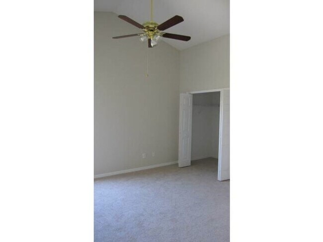 Foto del edificio - 558 Brayton Ln