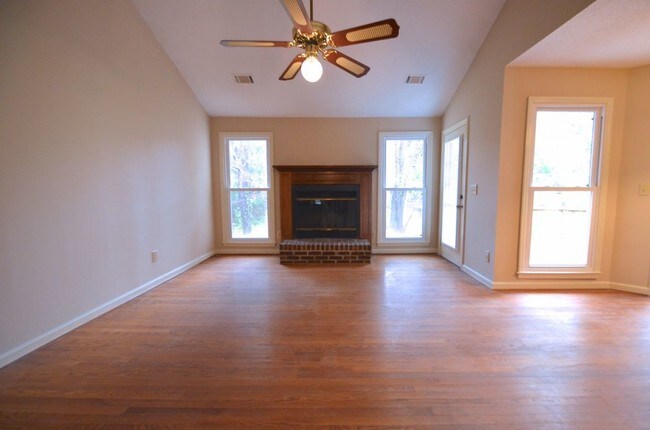 Building Photo - 2255 Pristine View Rd