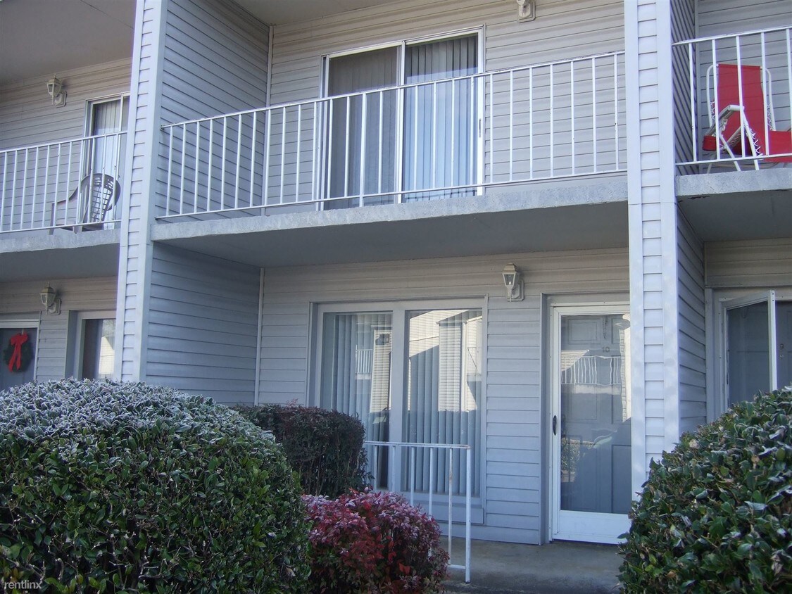 Building Photo - 201 Bogart Dr