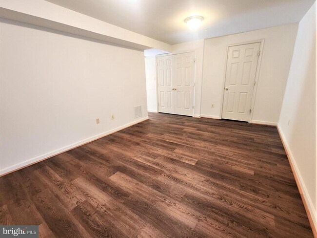Foto del edificio - 1206 Garst Ct