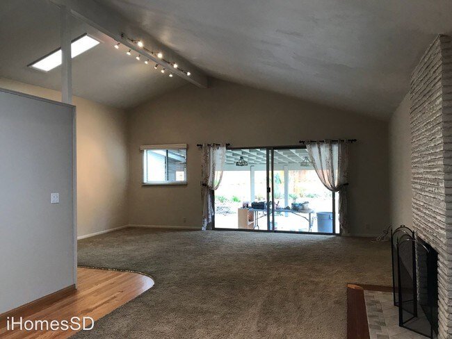 Foto del edificio - 4 br, 2 bath House - 884 Joanne Way