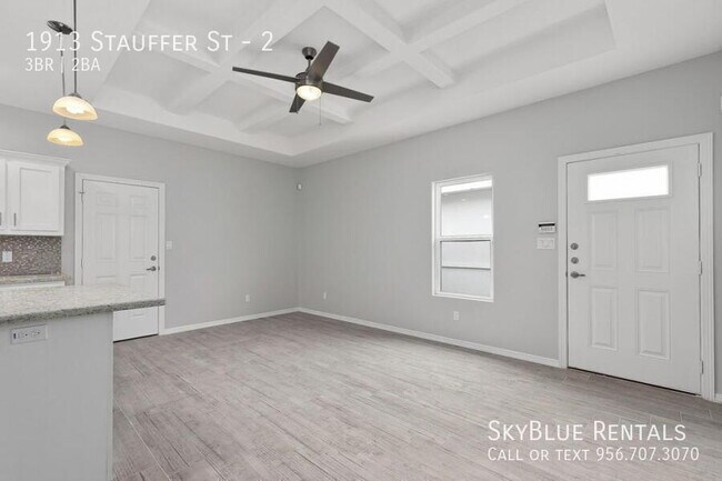Foto del edificio - 1913 Stauffers St