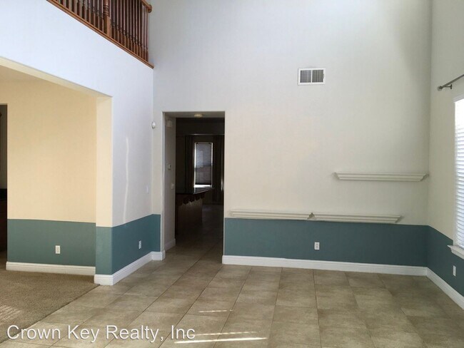 Building Photo - 54 N Alta Dena St