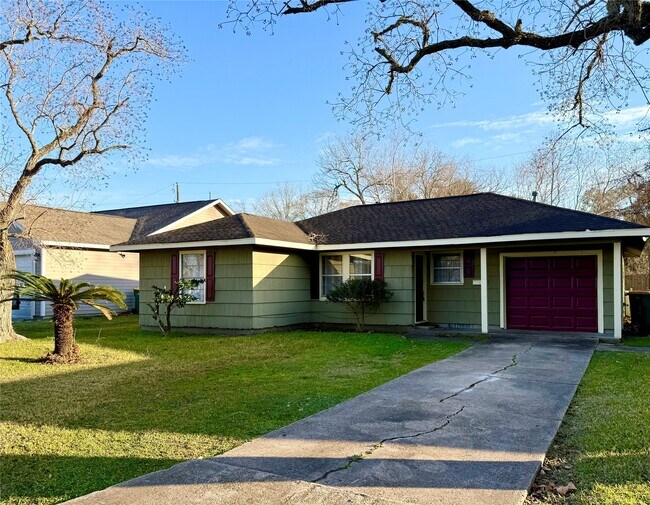 Foto del edificio - 411 Elaine St