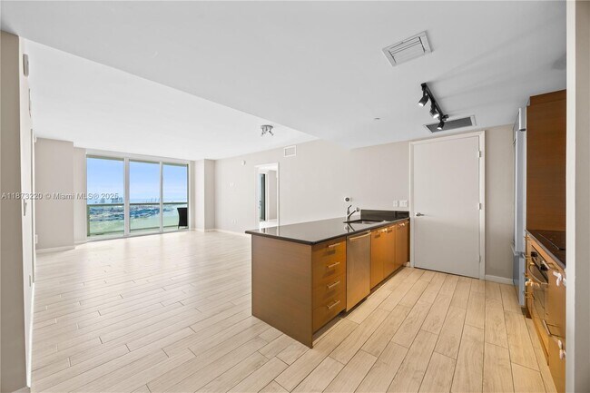 Foto del edificio - 50 Biscayne Blvd