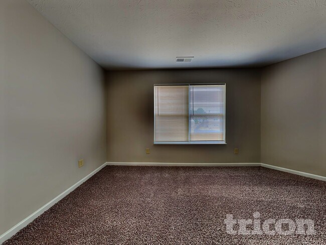 Building Photo - 2421 Ross Common Ct