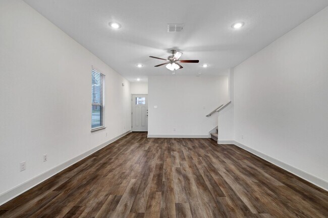 Foto del edificio - 7621 Briarwood Pass