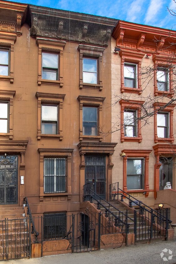 Foto del edificio - 261 W 131st St