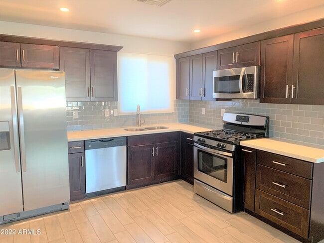 Building Photo - 2611 N 51st St