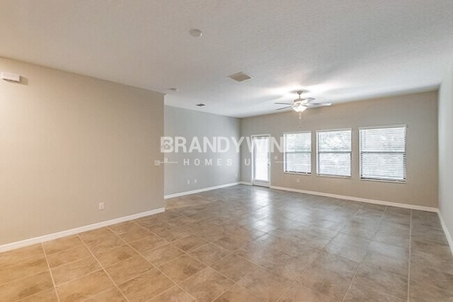 Building Photo - Celebrate the New Year with Your Dream Hom...