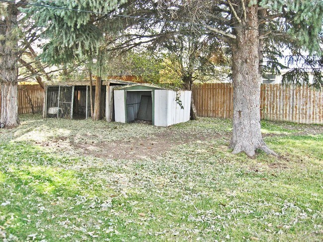 Foto del edificio - 1325 Alameda Ave.