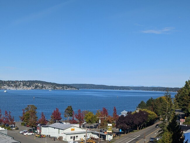 Building Photo - AMAZING VIEWS, VIEWS AND MORE VIEWS, Off s...