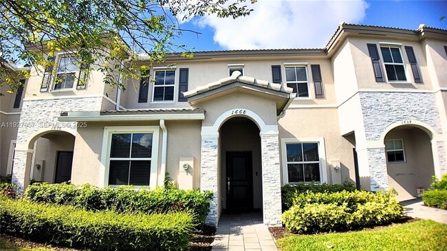 Foto del edificio - 1668 SE 26th Ter